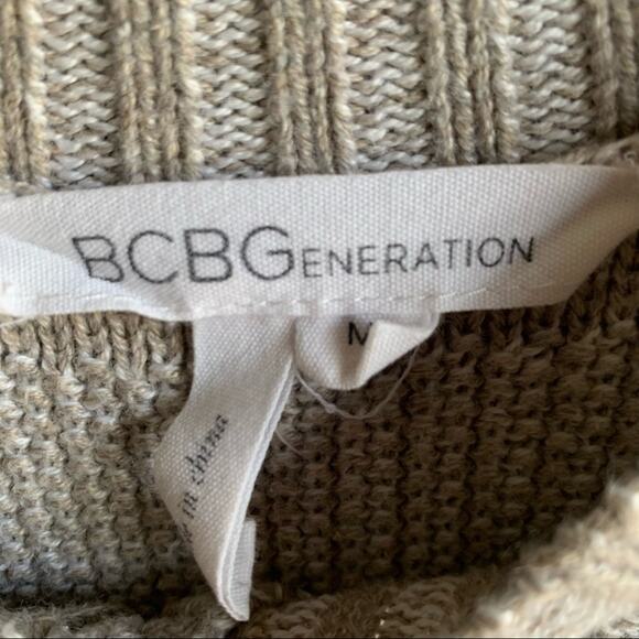 BCBG Generation Woman's Striped Knit Sweater Size M - Picture 4 of 8
